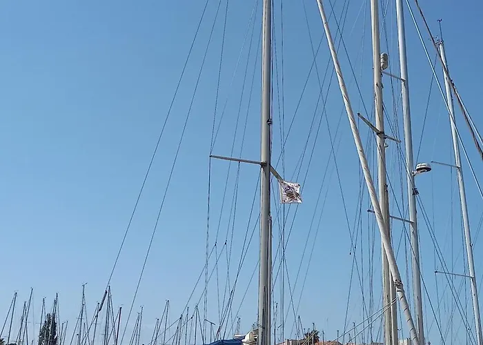 Úszó hotel Voilier Sun Odyssey 42 *