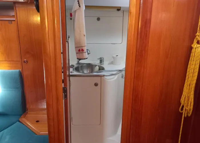 Úszó hotel Voilier Sun Odyssey 42 Agde